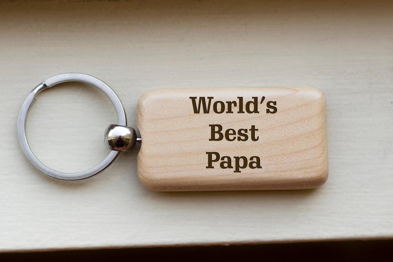 Personalize Key chain,World's best Papa key chain, love key chain,custom key chain, wood key chain, Gift for Dad ,Father's day Gift