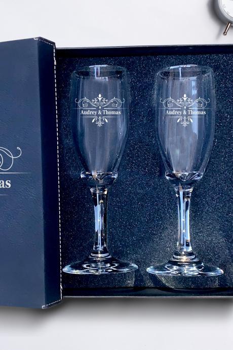 Set Of 2 Champagne Flues, Personalized First Names Engraved,wedding Toasts, Wedding Champagne Flutes, Custom