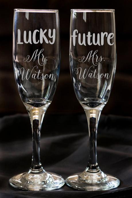 Set Of 2 Champagne Flues, Personalized Names Wedding Toasts, Engraved Champagne Flute, Engraved Wedding Champagne Glasses,custom,engraved.